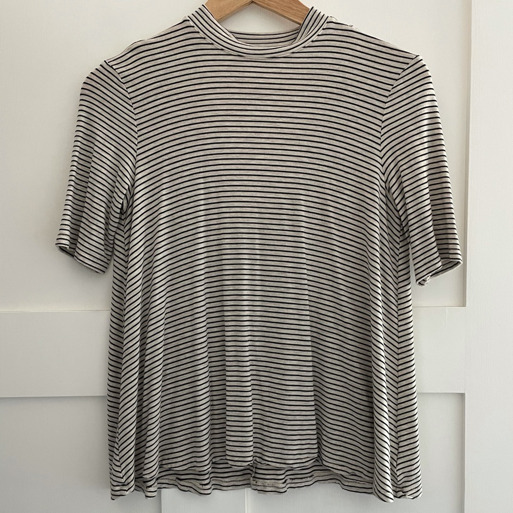 American Eagle top